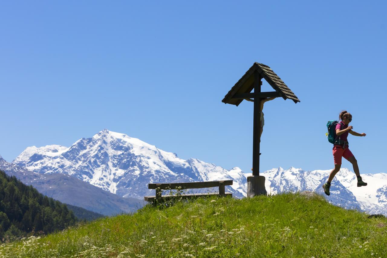 Gasthaus Weisskugel Hotel มัลเลส เวนอสตา ภายนอก รูปภาพ